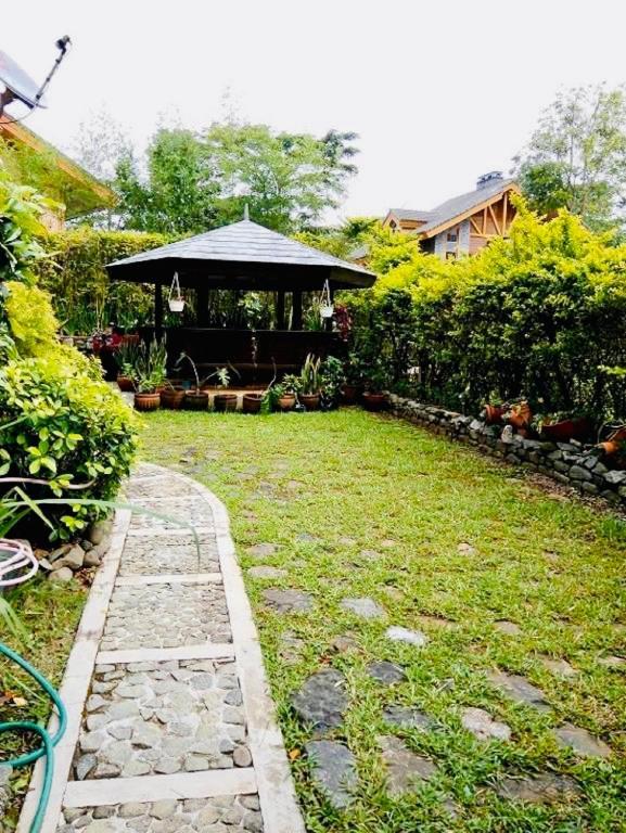 Forest Log Cabin At Camp John Hay Baguio City Kültér fotó